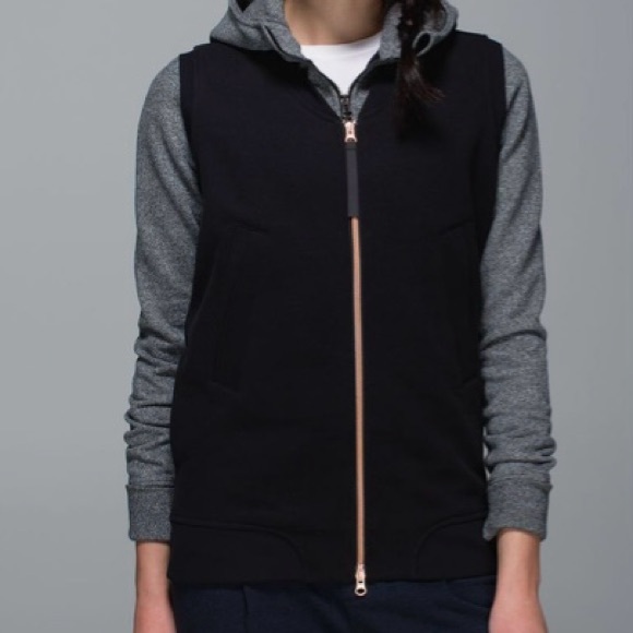 LULULEMON Black Departure Vest - Picture 2 of 13
